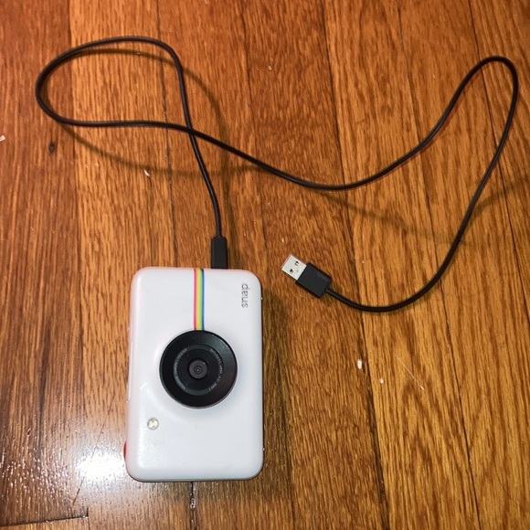 Must Go‼️ Used Polaroid Snap Camera. Read Description Carefully 👇 - Picture 2 of 7